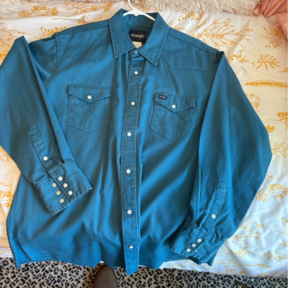 Wrangler Men's Teal Button Down Shirt